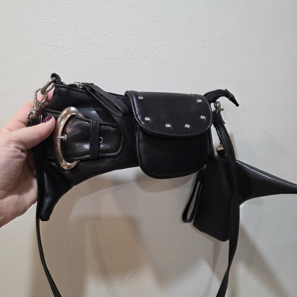 Black Women's Multi-Pocket Leather Shoulder Bag